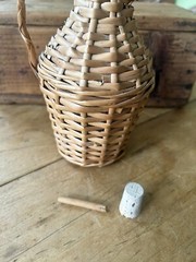 VINTAGE Wicker Covered Wine Bottle~SMALL 7”~MINT CONDITION*ORIGINAL CORK~Ex COND