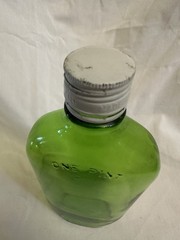 Vintage E & J Gallo Flavor-Guard One Pint Green Glass Liquor Bottle Cap