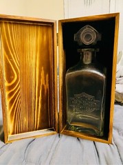 Harley Davidson 36oz Whiskey Classic Decanter w/ Original Wood Box NEW