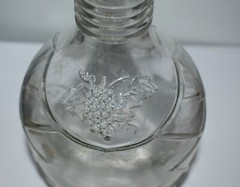 Embossed Grape Lattice Dixie Wine Richmond Va Glass Bottle Early Rare Bottle Cap