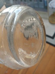 GARRETT & CO INC BOTTLE VIRGINIA DARE WINE BOTTLE NEW YORK GARRETT AMERICAN
