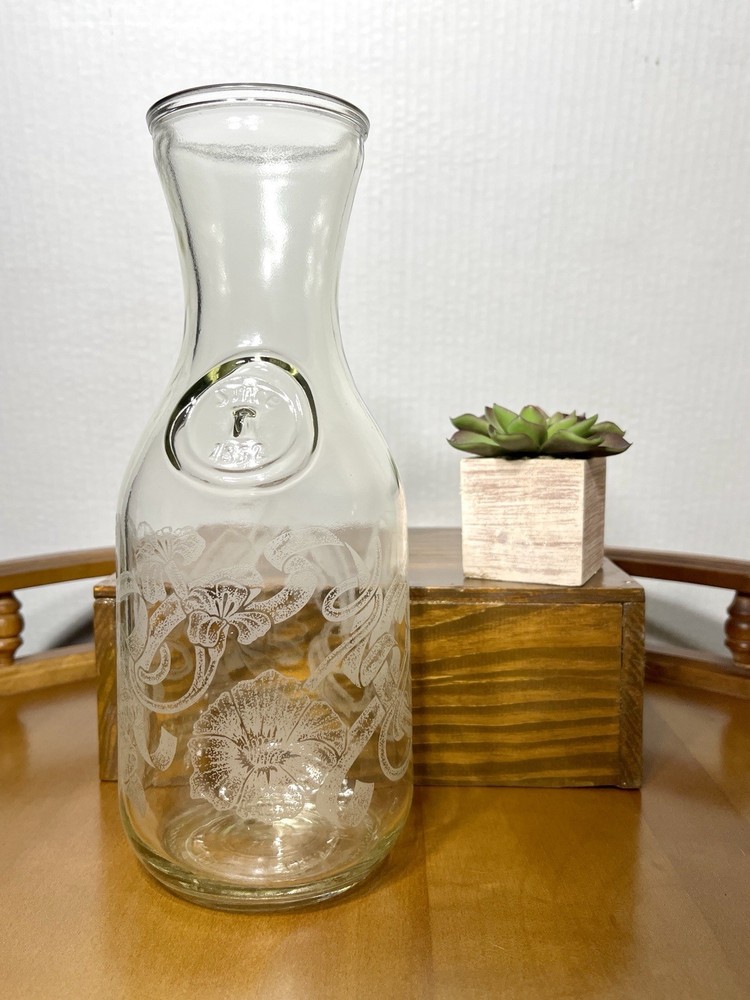 Paul Masson Clear Wine Decanter Norman Kosarin 1989 Etched Cherubs Grapes