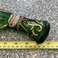 VINTAGE 17”- “CHIANTI” GREEN/GOLD GLASS PISTOL DECANTER-EMPTY