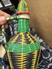 VTG VIRESA SCOUBIDOU COLORFUL WINE BOTTLE PLASTIC WOVEN WICKER SPAIN 60-70s BOHO