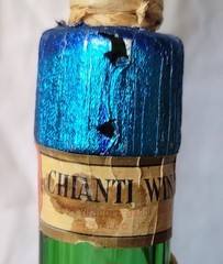 Vintage 35&Prime; Italian Chianti Twisted Embossed Green Glass Wine Bottle Decanter