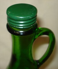 Vintage Wine World 1.5 Liter Green Glass Handled Screw Top Bottle Jug Decanter