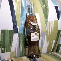 PESCEVINO Fish Shape 1986 Italian White Table Wine bottle Italy With Labels