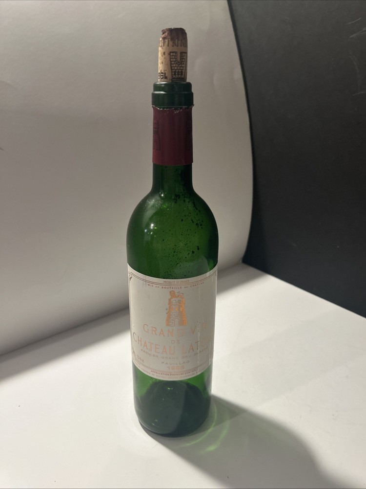 Chateau Latour Wine Bottle EMPTY 1995 France Grand Vin Collectible / with cork