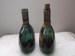 Pair of Vintage Mateus Rose Still Wine 1PT/9 FL OZ. Sogrape of Portugal EMPTY