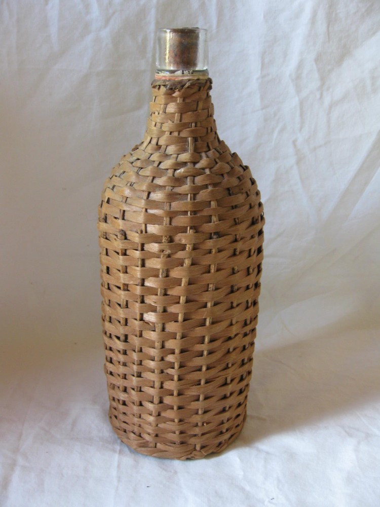 BOTTLE WITH HANDWOVEN WICKER WRAP. DEMIJOHN, 10&Prime;