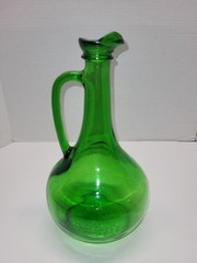 Vintage Wine World 1976 Green Glass Decanter Bottle 1.5 Litre Long Neck Handle.