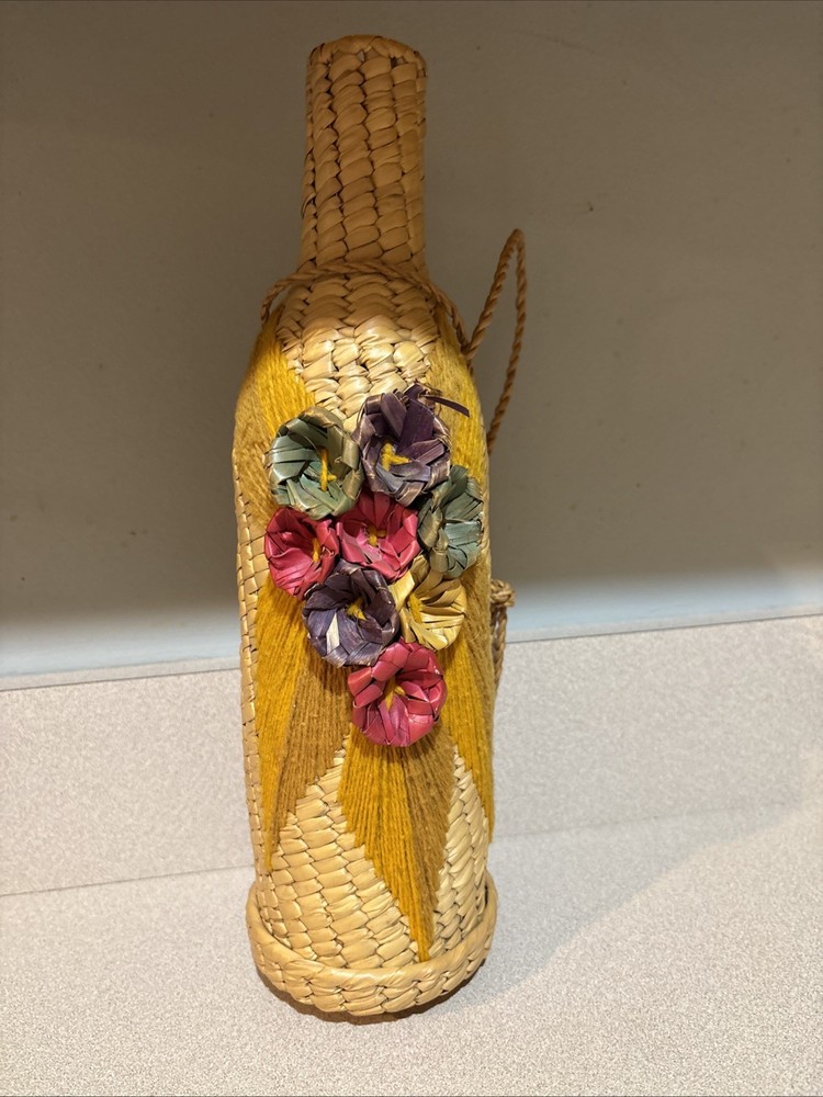 Wicker Rattan Straw Wine Bottle Carrier Holder With Flowers Vintage Mid-mod