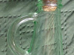 Beautiful 11&Prime; High Green Glass 1.5-liter Wine Bottle W/original stopper