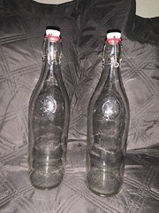 Glunz Family Winery & Cellars Empty Wine Bottles w/Snap Cap/Flip Top -about 12 « 