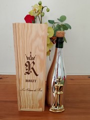 Le Chemin du Roi – Brut Champagne 750ml EMPTY BOTTLE And Wooden Box.