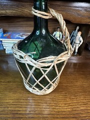 VTG Green Viresa Glass Demijohn Bottle w/ Wicker Basket 2L Spain Wine Jug EMPTY