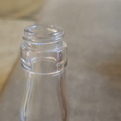 Vintage 11&Prime; Embossed Wine Bottle Clear 4/5 Quart Refilling W1242