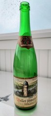 Vintage 1969 Zeller Schwarze Katz Green Wine Bottle w/ Black Cat Label – EMPTY