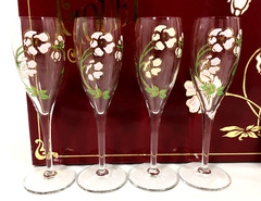 1988 Perrier Jouet Belle Epoque 4 Champagne Flutes & Floral EMPTY Bottle Vtg Box