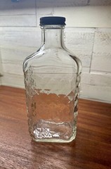 RICHARDS WINE CELLAR, 4/5 QUART BOTTLE