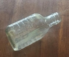 Berry Cup Wines Glass Bottle 2/5 Pint Yonkers NY