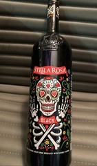 Stella Rosa Black Day Dead Empty Wine Bottle Sugar Skull Halloween Decor *Rare*