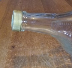London White Dinner Wine Bottle Basket Weave sides fill w/ marbles colored sand