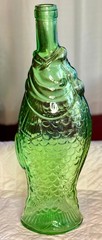 GREEN FISH KOI SHAPED ITALIAN WINE BOTTLE, 1970&rsquo;s DECANTER, 13.5&Prime;, BEAUTIFUL VTG