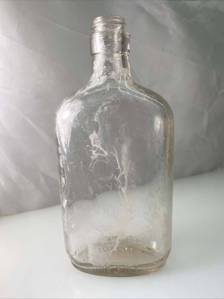 Antique Wine Liquor Bottle Clear Pint Knox Glass Co. 1943 J in Keystone