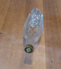 London White Dinner Wine Bottle Basket Weave sides fill w/ marbles colored sand