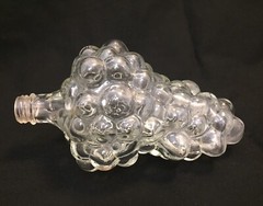 Clear Glass Bottle Grape Bunch Shaped Wine Decanter 6.5&Prime; Cluster Vintage Decor