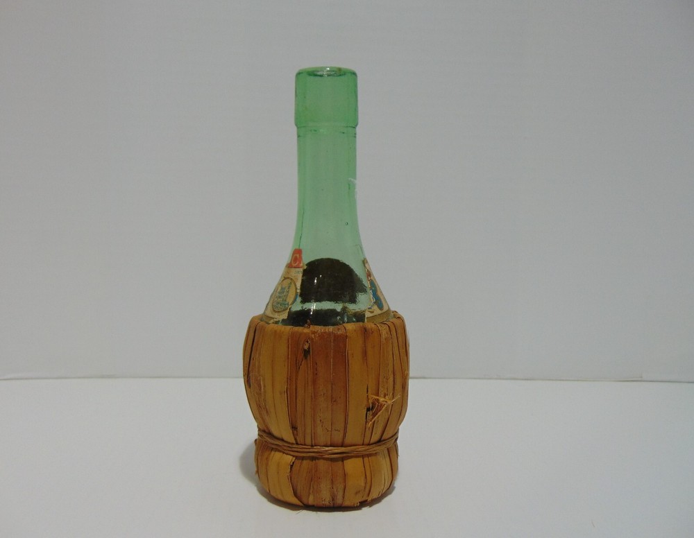 Green Glass Chianti Wine Bottle In Woven Basket 1972 Made In Italy Empty