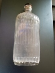 Ambrose Co. Screw Cap 4/5 Pint Wine Bottle