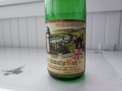 Vintage 1969 Zeller Schwarze Katz Green Wine Bottle w/ Black Cat Label – EMPTY