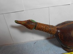 VINTAGE EMPTY DUCK TOOLED LEATHER WRAPPED GLASS WINE BOTTLE ITALY 12x4x7in -L503