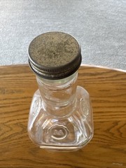 Vtg Manischewitz Half Gallon Clear Glass Sweet Grape Wine Bottle-Original Cap