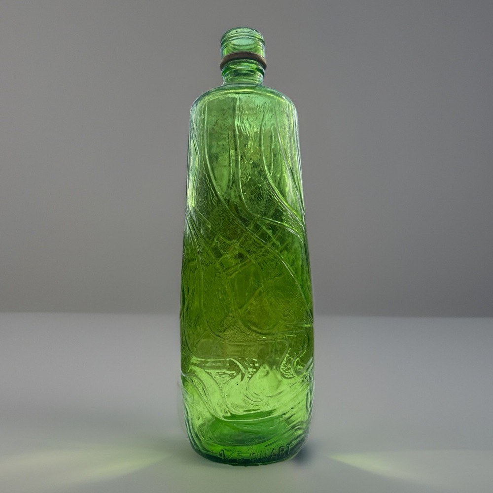 VTG RIPPLE Gallo&rsquo;s 1960-84 HIPPIE Wine Flavor Guard Green Glass Bottle 4/5 QT