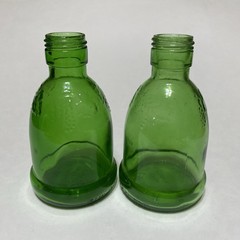 2 Vintage Wine World 1979 Green Embossed Glass Mini Wine Bottles Grapes 6.3 oz
