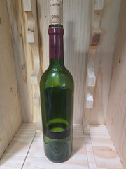 1996 Chateau LATOUR, Pauillac, Empty Bottle (Boutielle Vide)
