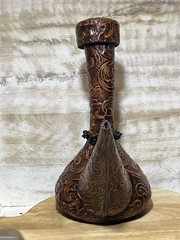 VTG Spanish Wine Decanter Tooled Leather Glass W/ Chain & Cork 10×9 MCM 1970s