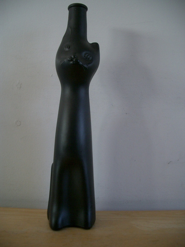 Rheinhessen Riesling 2021 Black Happy Cat Figural Bottle