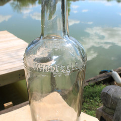 RARE ORIGINAL “ SAM BAUMGARTEN  » WHOLESALE LIQUOR & CO BOTTLE » MEMPHIS TENN « 