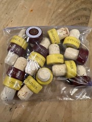 HAFNER Alexander Valley Winery Wine Stoppers Lot Red Yellow