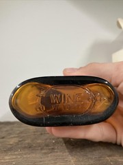 Rare California Muscatel wine half pint Glass Bottle Wisconsin Partial Sticker