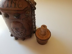 VINTAGE VINO LEATHER COVERED WINE BOTTLE WITH CORK/CHAIN EMPTY
