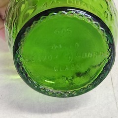Vintage 4/5 Quart Gallo Wine Flavor Guard Bottle Embossed Grapes Green Glass