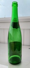 Vintage 1969 Zeller Schwarze Katz Green Wine Bottle w/ Black Cat Label – EMPTY
