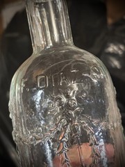 Vintage F Diaz SA Spain Glass Bottle Wine Decanter Embossed Garland Clear Albi