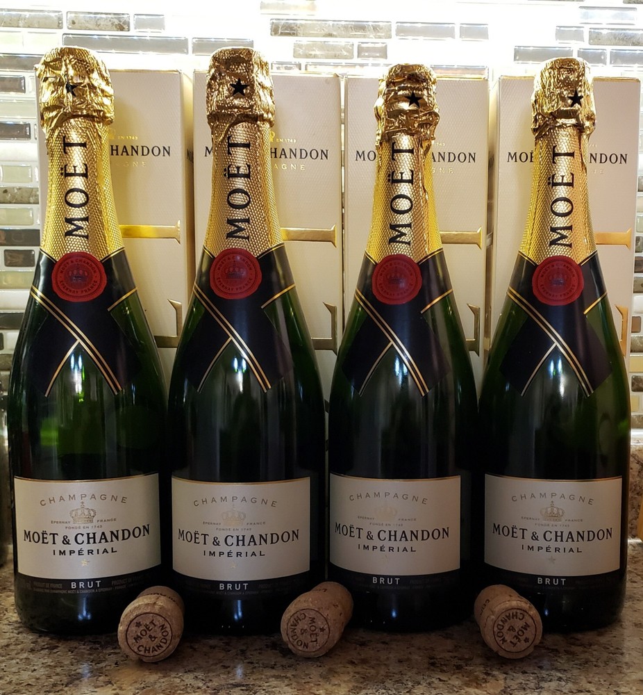 Moet display bottle