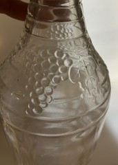 Vintage 4/5 QUART Clear GLASS WINE BOTTLE DECANTER GRAPES & LEAVES 8” Tall